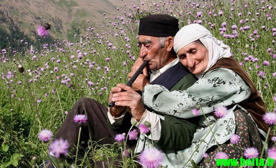 به یاد همه بی بی ها و باباکولوهای عاشق